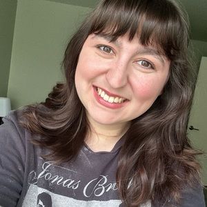 Meet your Posher, Sara